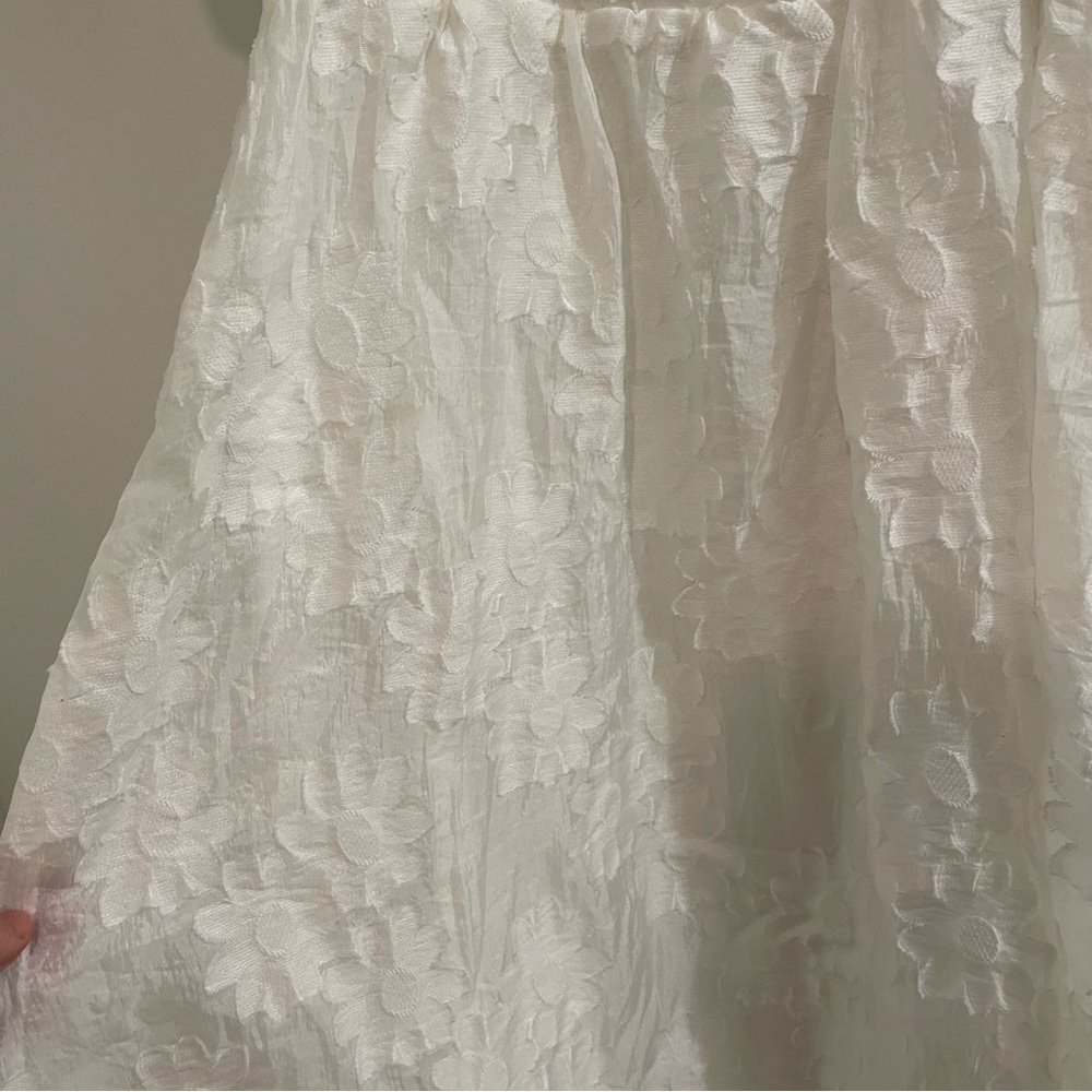 entro Floral White Dress - Picture 2 of 5
